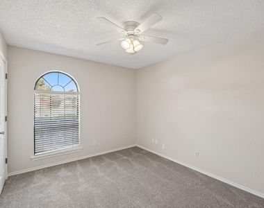 6344 N Park Drive - Photo Thumbnail 19