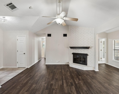 6344 N Park Drive - Photo Thumbnail 2