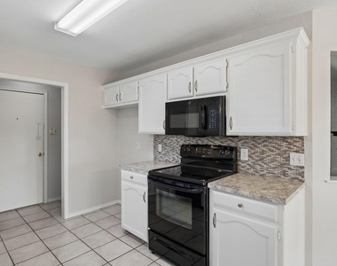 6344 N Park Drive - Photo Thumbnail 6
