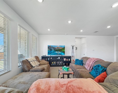 1300 Rockwell Drive - Photo Thumbnail 9