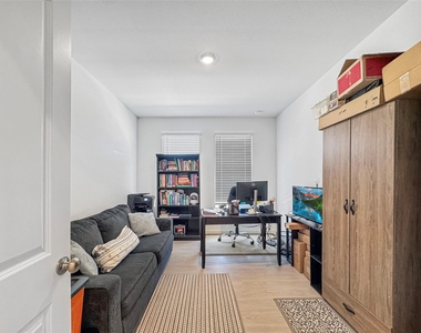 1300 Rockwell Drive - Photo Thumbnail 22