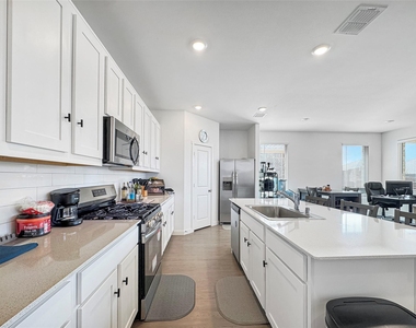 1300 Rockwell Drive - Photo Thumbnail 4