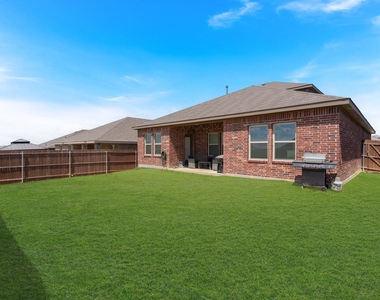 884 Jett Drive - Photo Thumbnail 26