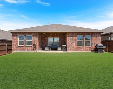 884 Jett Drive - Photo Thumbnail 27