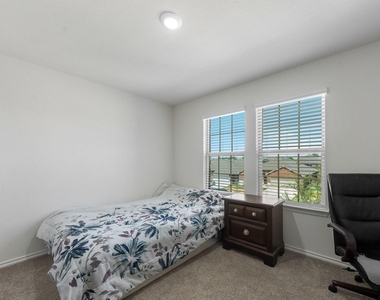 884 Jett Drive - Photo Thumbnail 24