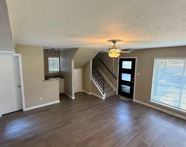 5602 Marina Drive - Photo Thumbnail 1