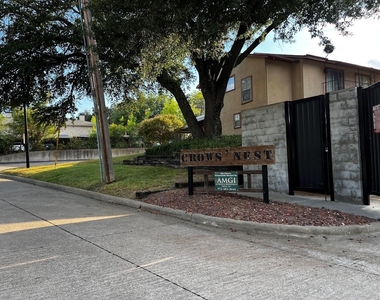 5602 Marina Drive - Photo Thumbnail 10