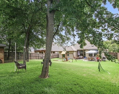 913 Freesia Drive - Photo Thumbnail 25