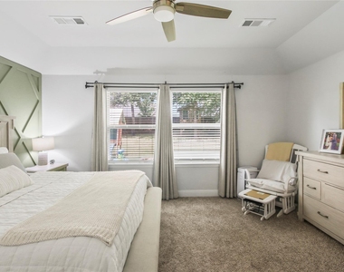 913 Freesia Drive - Photo Thumbnail 5