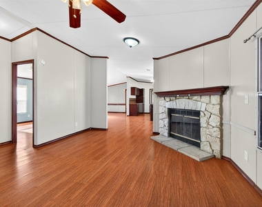 315 Glenwood Street - Photo Thumbnail 4