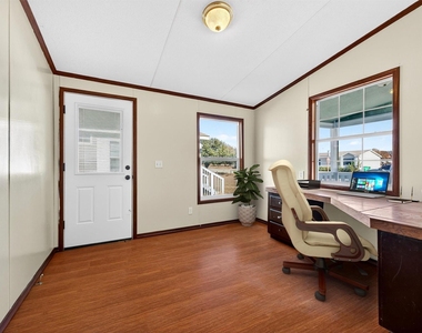 315 Glenwood Street - Photo Thumbnail 17