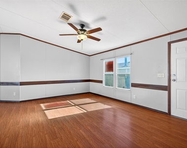 315 Glenwood Street - Photo Thumbnail 7