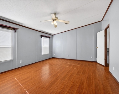 315 Glenwood Street - Photo Thumbnail 26