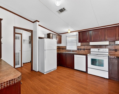 315 Glenwood Street - Photo Thumbnail 12