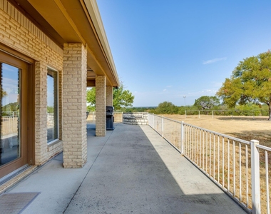 2112 Miller Court - Photo Thumbnail 30