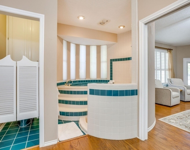 2112 Miller Court - Photo Thumbnail 21