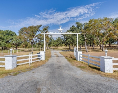 2112 Miller Court - Photo Thumbnail 1