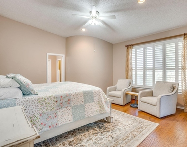 2112 Miller Court - Photo Thumbnail 18