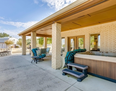 2112 Miller Court - Photo Thumbnail 27