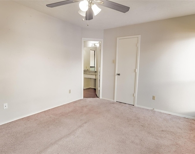 1328 Colmar Drive - Photo Thumbnail 20