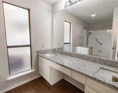 1328 Colmar Drive - Photo Thumbnail 21