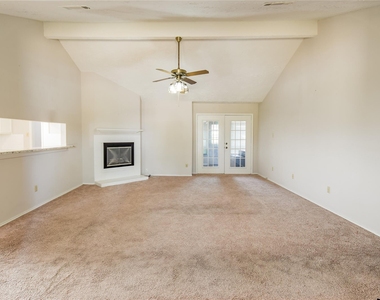 1328 Colmar Drive - Photo Thumbnail 11