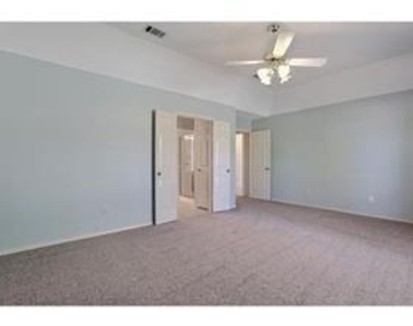 2110 Hearthstone Drive - Photo Thumbnail 7