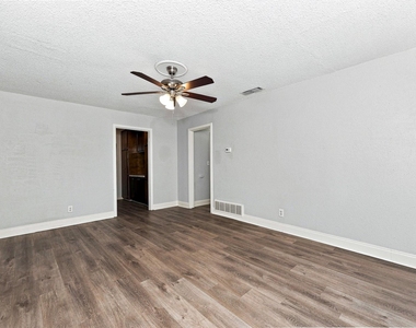 3800 Oscar Avenue - Photo Thumbnail 11