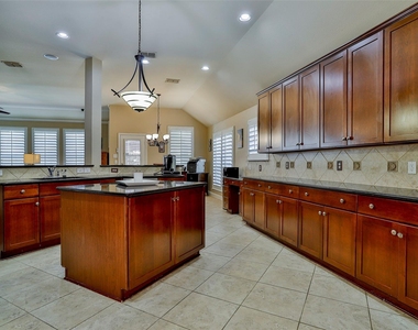3513 Oliver Drive - Photo Thumbnail 3