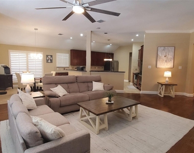 3513 Oliver Drive - Photo Thumbnail 4