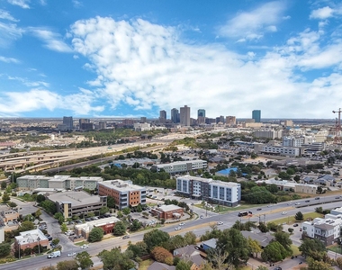 2305 W Rosedale Street S - Photo Thumbnail 31