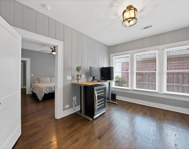 2305 W Rosedale Street S - Photo Thumbnail 15