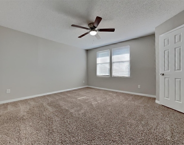 627 Almandora Drive - Photo Thumbnail 12