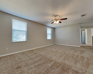 627 Almandora Drive - Photo Thumbnail 17