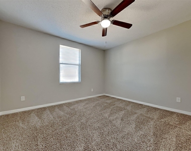 627 Almandora Drive - Photo Thumbnail 14