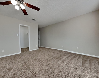 627 Almandora Drive - Photo Thumbnail 7
