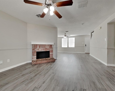 627 Almandora Drive - Photo Thumbnail 1