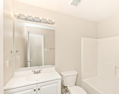 312 Ezekial Avenue - Photo Thumbnail 10