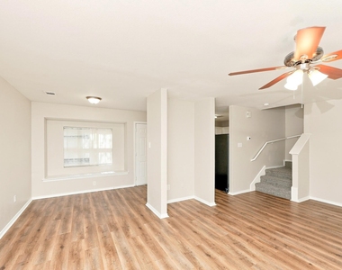312 Ezekial Avenue - Photo Thumbnail 6