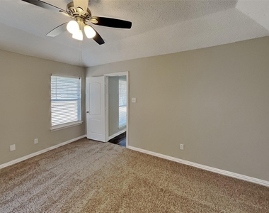 507 Nita Lane - Photo Thumbnail 10