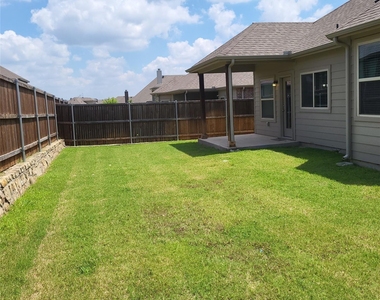 9324 Horsemanship Drive - Photo Thumbnail 15