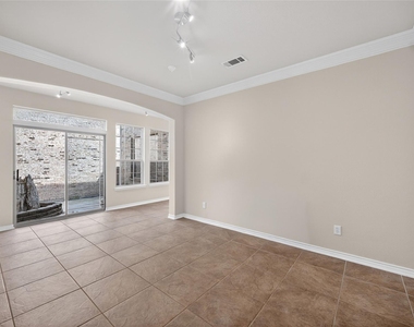 2309 Shingle Lane - Photo Thumbnail 11