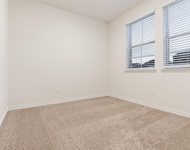 2536 Fairweather Drive - Photo Thumbnail 21