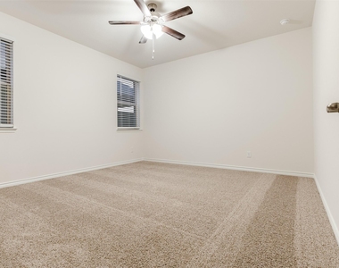 2536 Fairweather Drive - Photo Thumbnail 19