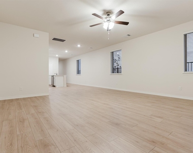 2536 Fairweather Drive - Photo Thumbnail 5