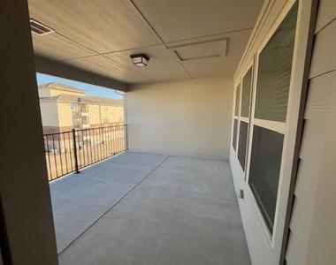 3540 Thistlewood Drive - Photo Thumbnail 20