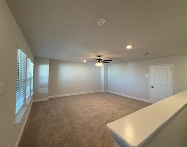 3540 Thistlewood Drive - Photo Thumbnail 19