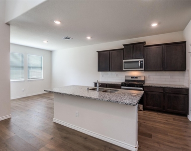 7229 Headingham Way - Photo Thumbnail 5