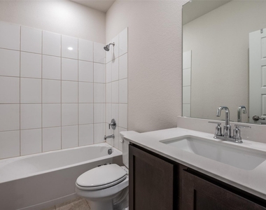7229 Headingham Way - Photo Thumbnail 11