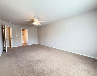 916 Parkplace Ridge - Photo Thumbnail 20